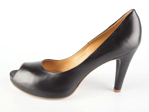 A Pair: 6688