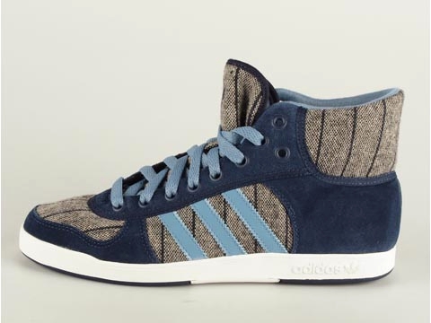 adidas Originals: Adi Hoop 2 Mid W