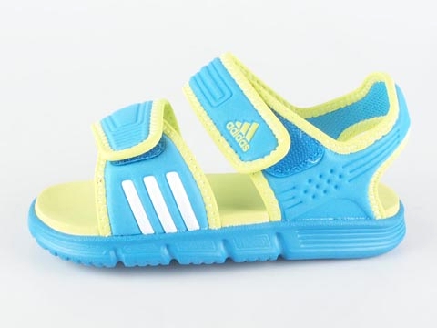 adidas Sport Performance: Akwah 7 I