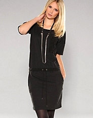 Agnes Sweat Top