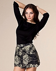 Alexi Pullover