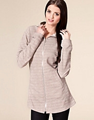 Astraia Hood