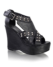 Bella Wedge