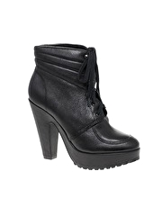 Carvela Savoy Ski Hook Heeled Ankle Boots