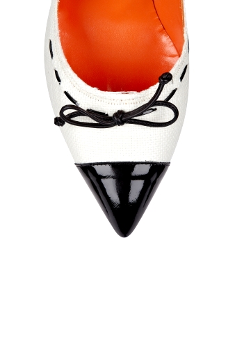 Contrast Pointed Toe High Shoe by Moschino Cheap & Chic