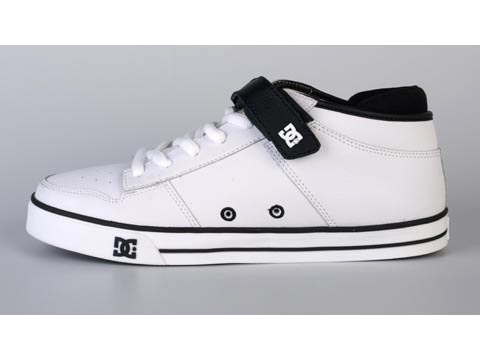 DC Shoes: Volcano