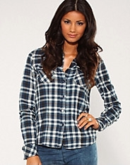 D.mixed Shirt
