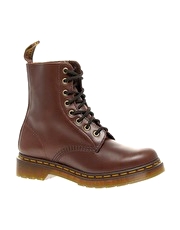 Dr Martens Modern Classics Comfort Pascal 8-Eye boot