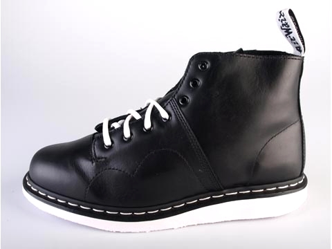 Dr Martens: Monkey Peter