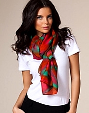 Erica Scarf