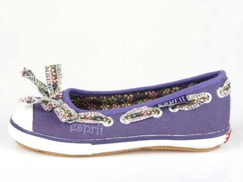 Esprit: Cherry Lace Ballerina