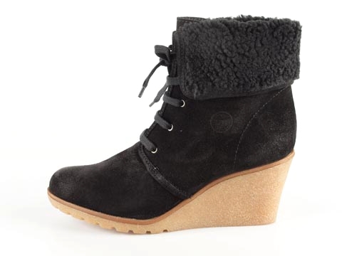 Esprit: Kiwi Fur Bootie