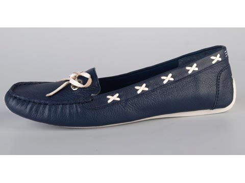Esprit: Meredith Bow Loafer