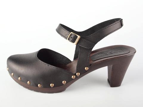 Esprit: Valda Sandal