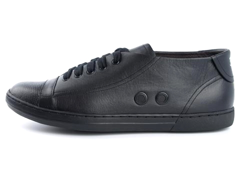 Gram: 399g Black Leather