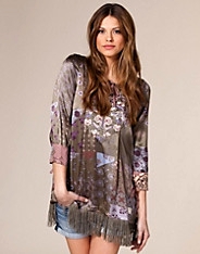 Hookup Sleeved Tunic