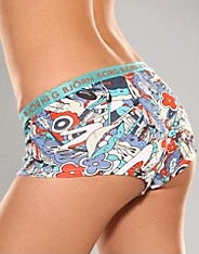 Hotpant Make Up