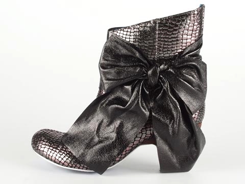 Irregular Choice: Power Struggle