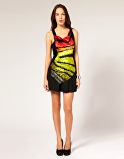 Karen Millen Silk Vest With Graphic Print And Asymmetric Hem