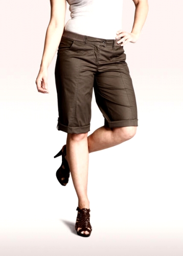 Långa bermudashorts