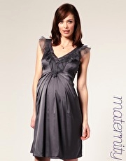 mama·licious Kaisa Dress