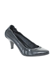 Miss KG Cameo mid heel court shoe