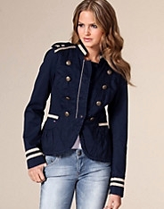 Nicki Blazer