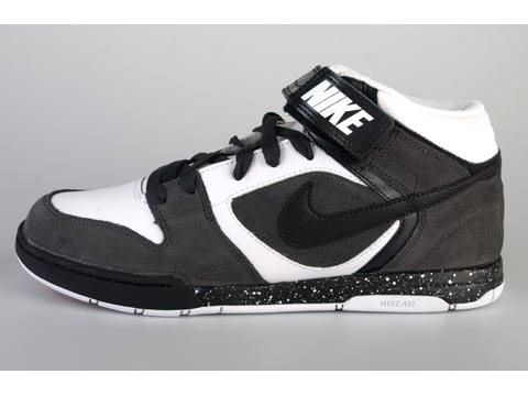 Nike: Air Twilight Mid