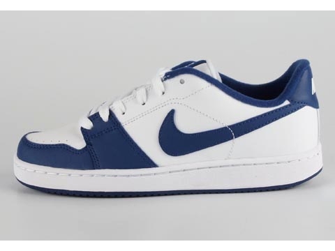 Nike: Backboard SI - 2