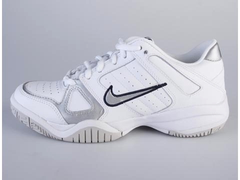 Nike: City Court 4 - 2