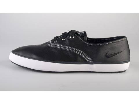 Nike: Duce Leather