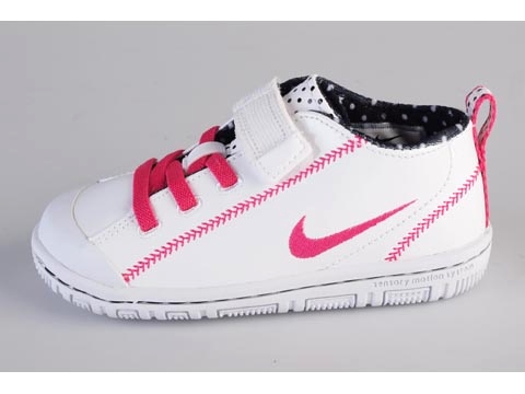 Nike: Sensory Motion Peanut Lea