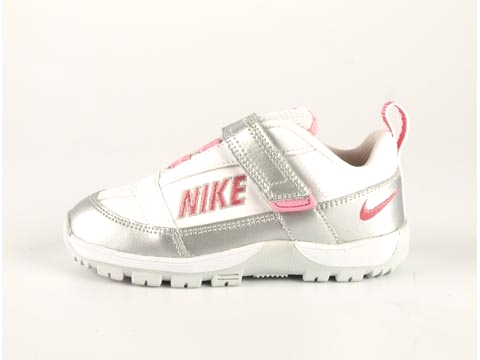 Nike: SMS RT