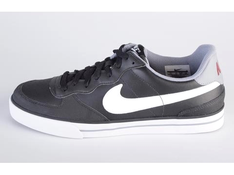 Nike: Sweet Ace 83
