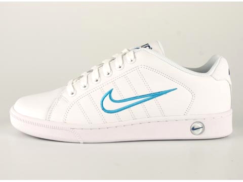 Nike: Wmns Court Tradition 2 - 4