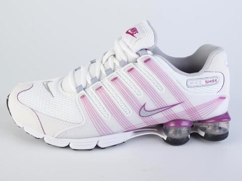 Nike: Wmns Nike Air Shox NZ 2.0