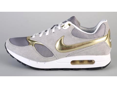 Nike: Wmns Nike Air Zenyth