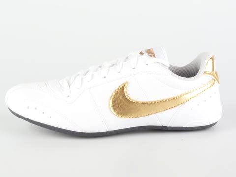 Nike: Wmns The Nike Chip - 2