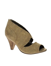 Oasis Catia Court Shoes