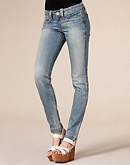 Pin Up Skinny Jeans