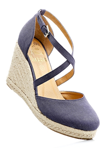 Pumps - 18
