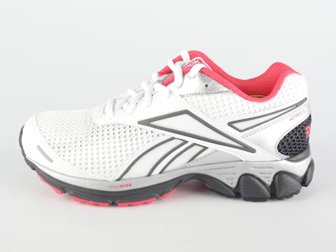 Reebok: Aztrec 2 - 3