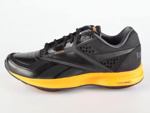 Reebok: Easytone Street II