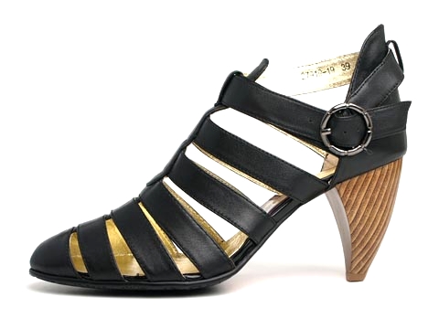 Shoe Shi Bar: Myrna
