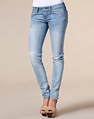 Slight Curve Jeans