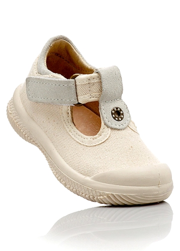 Sneakers - 9