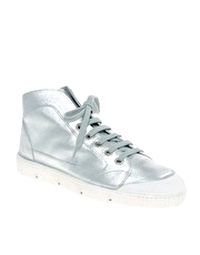 Spring Court M2 Mid Glove Metallic Trainers