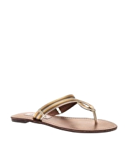 Steve Madden Spirall Flat Sandal