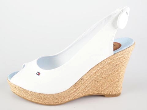 Tommy Hilfiger: Capri 6A - 2