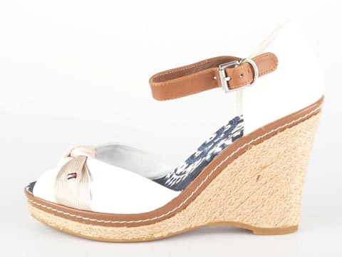 Tommy Hilfiger: Capri 8A - 2
